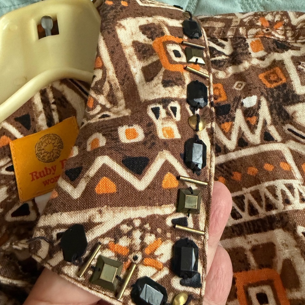 Ruby Rd. Brown and Tan Geometric Jacket - Picture 4 of 12